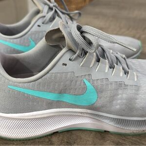 Women’s Nike Light Gray and Aqua Running Shoes